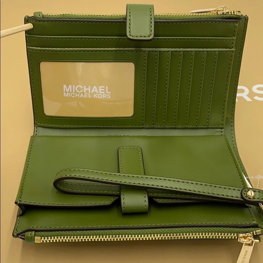 MICHAEL KORS LARGE DOUBLE ZIP WRISTLET EVERGREEN